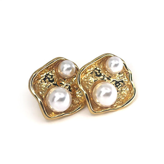 Oyster Pearl Earrings
