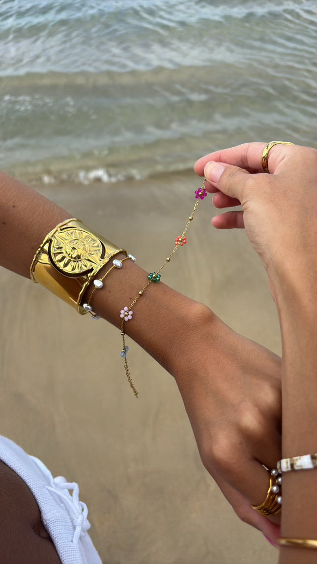 Flower Puff Bracelet