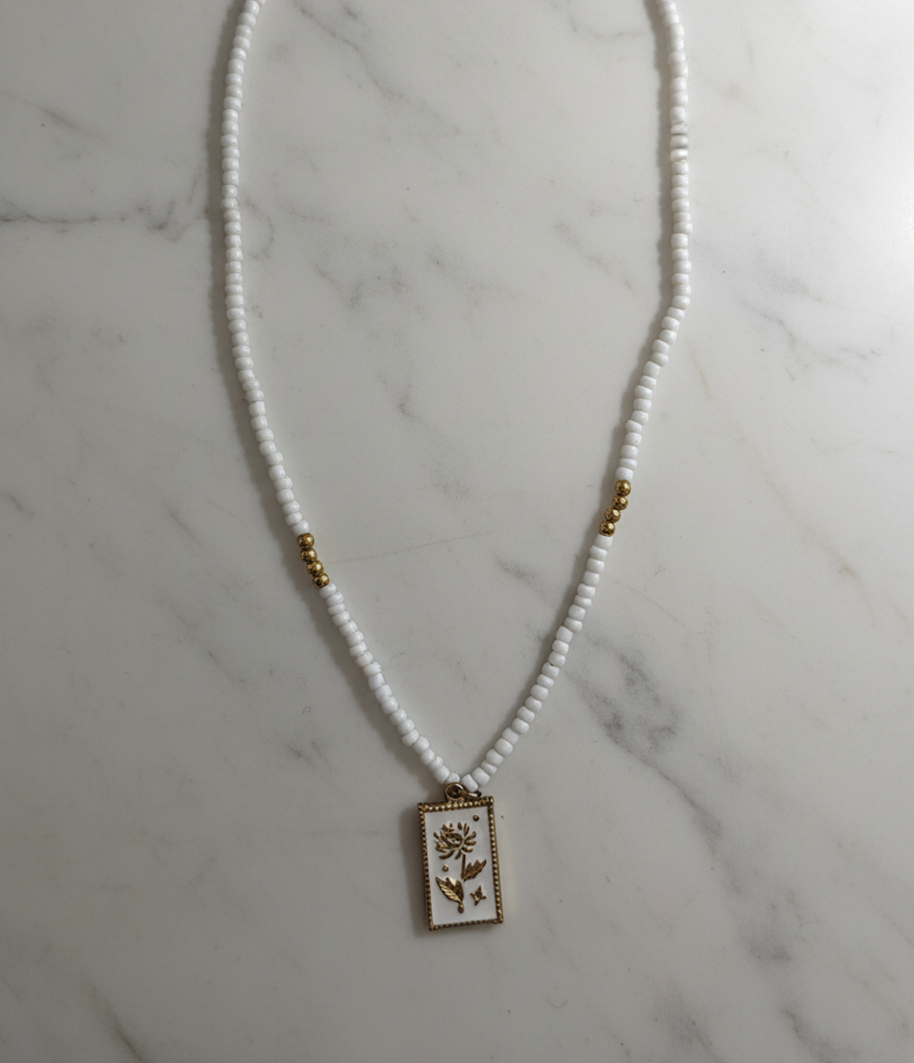 Beaded Daisy Necklace
